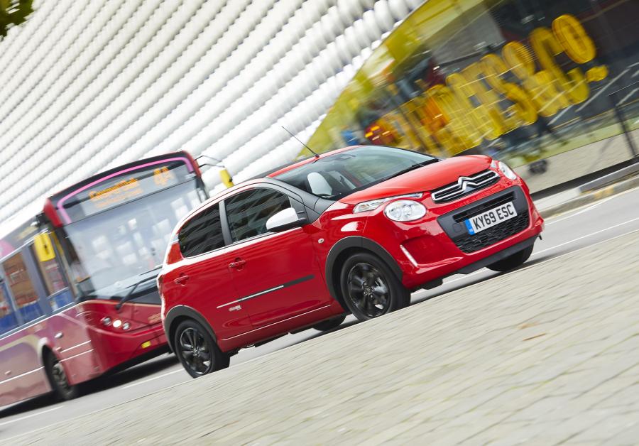  Citroen C1 Urban Ride 2018 года  (UK) (фото 4 из 13)
